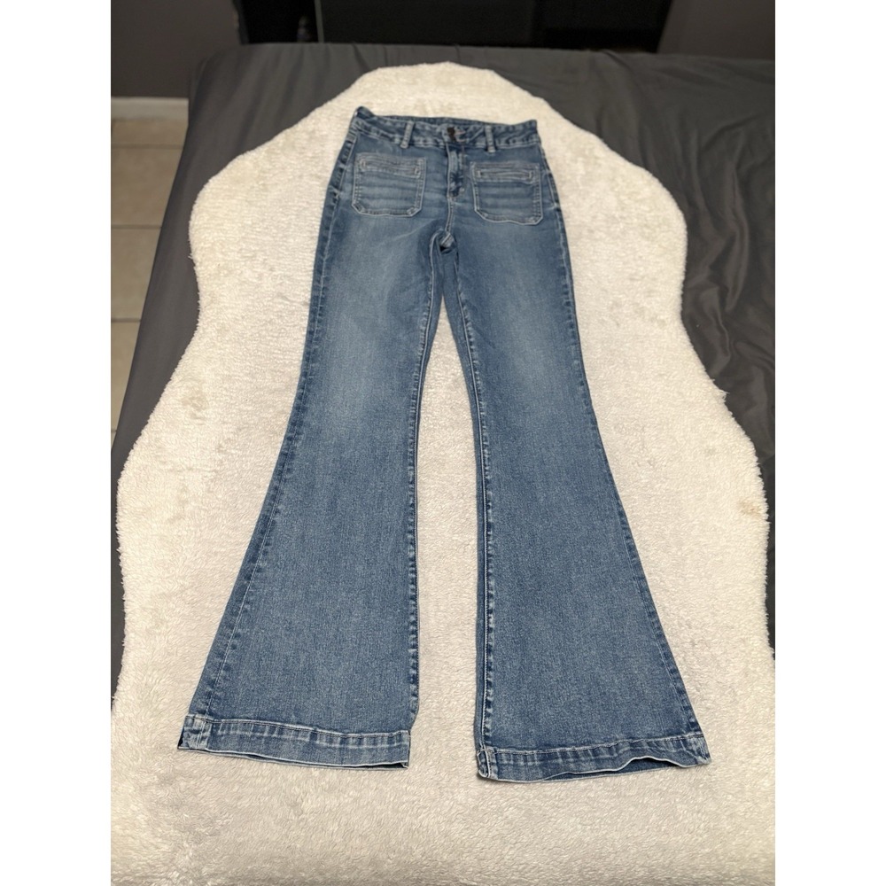 American Eagle Super High Rise Flare Jeans Sz 4 L Long Front Patch Pocket Boho